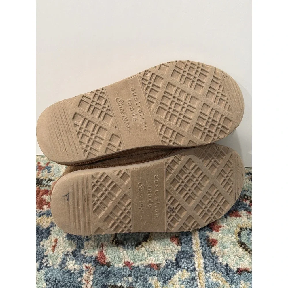 Australian Made Slippers Kids Size 4 Youth Brown Shearling Suede Cozy